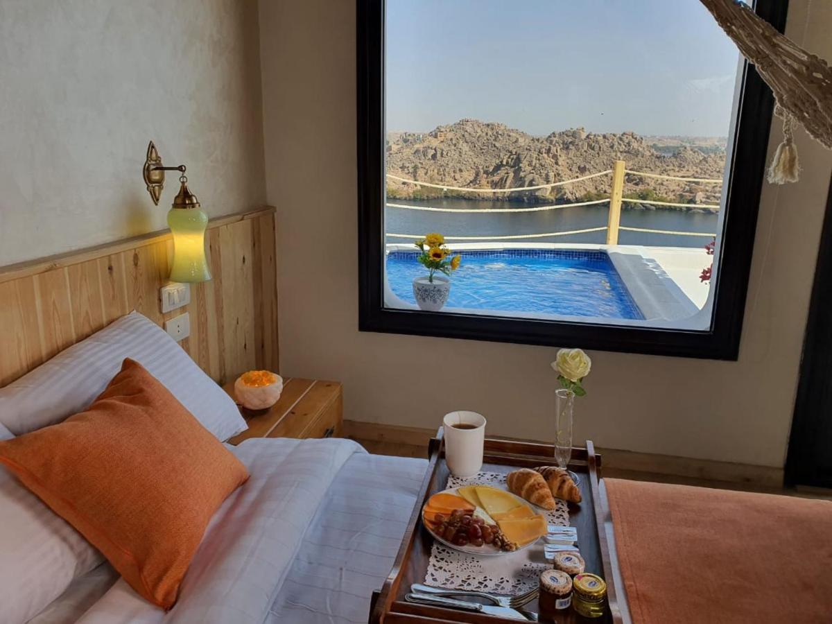 Benben By Dhara Hotels - Adults Only 아스완 외부 사진 A room at the hotel