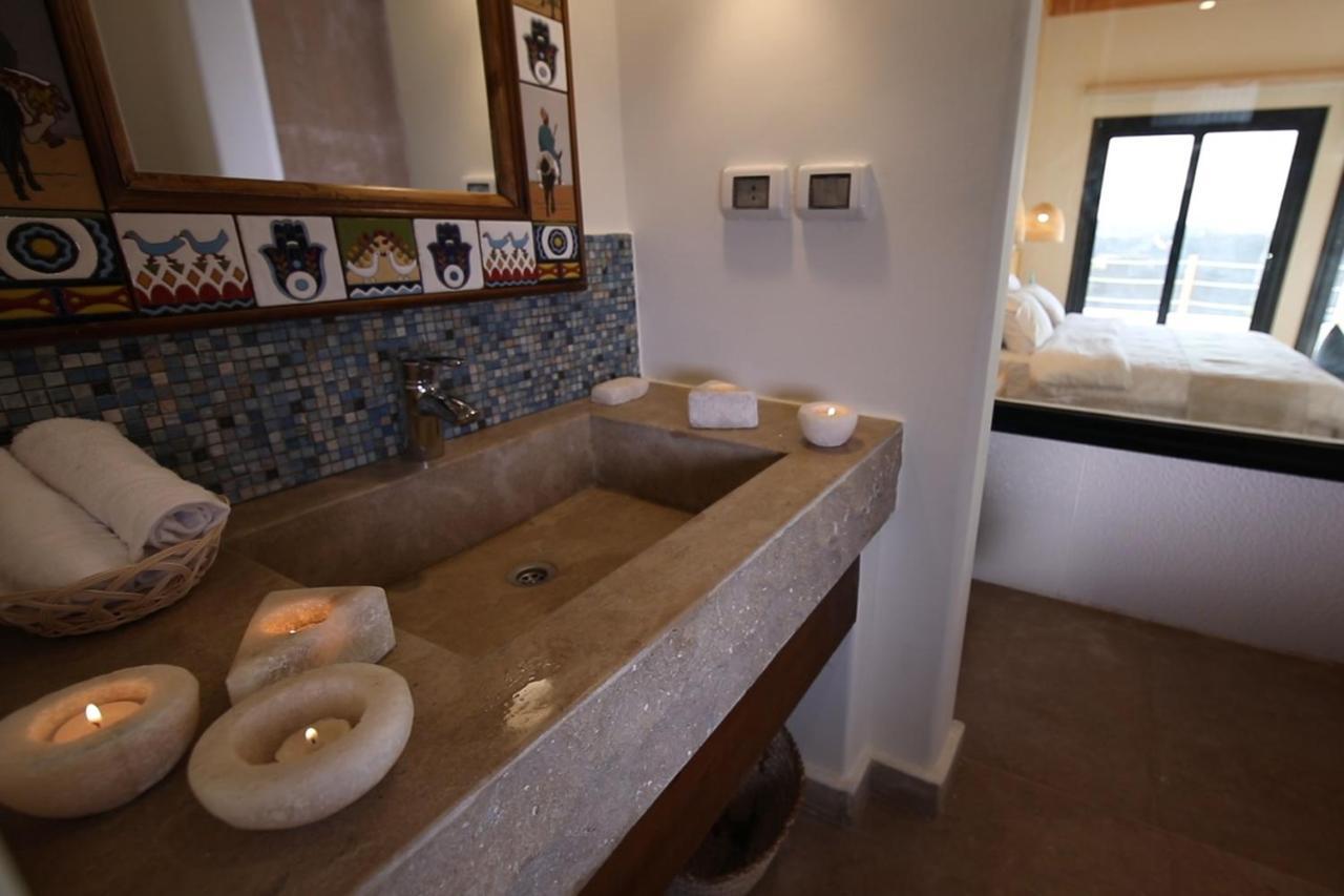 Benben By Dhara Hotels - Adults Only 아스완 외부 사진 Bathroom at the Hotel