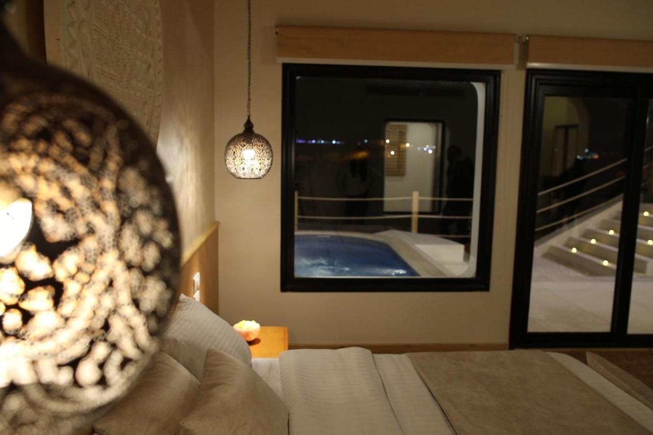 Benben By Dhara Hotels - Adults Only 아스완 외부 사진 The interior of a suite
