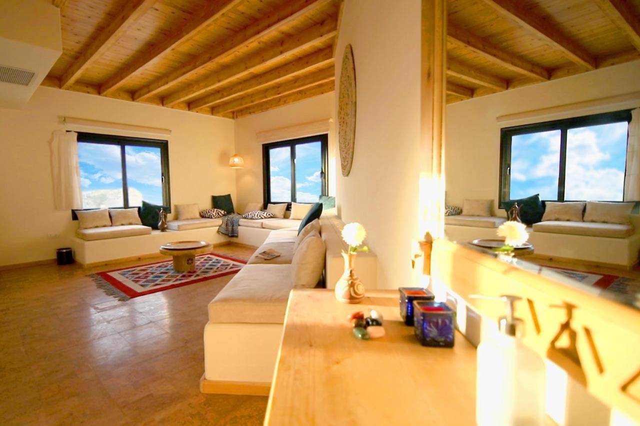 Benben By Dhara Hotels - Adults Only 아스완 외부 사진 Interior of a Santa Fe hotel