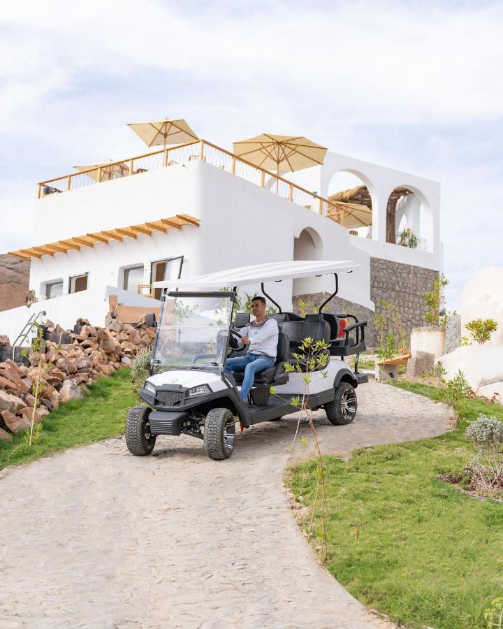 Benben By Dhara Hotels - Adults Only 아스완 외부 사진 Club Car Villager