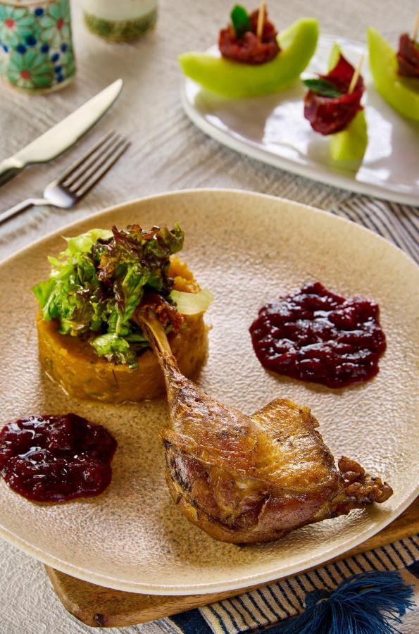 Benben By Dhara Hotels - Adults Only 아스완 외부 사진 A modern French dish